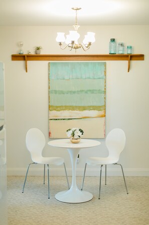 Dining - Peacock Palace (Springfield)