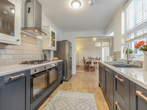 Dishwasher, high chair - 6 bedroom accommodation in Ramsgate (Ramsgate)