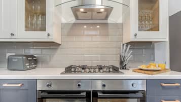 Dishwasher, high chair