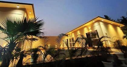 Beautiful Farm House in Noida