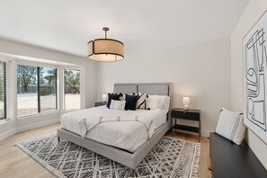 10 bedrooms, desk, iron/ironing board, travel crib - Pickleball | Basketball | Game Room | Golf Course (Scottsdale)