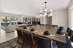 Dining - Pickleball | Basketball | Game Room | Golf Course (Scottsdale)