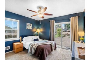 Room - Casa Zen Yeye! Amazing Outdoor Space & Mins to DTN (Vancouver)