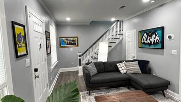 TV connectée, livres, imprimantes