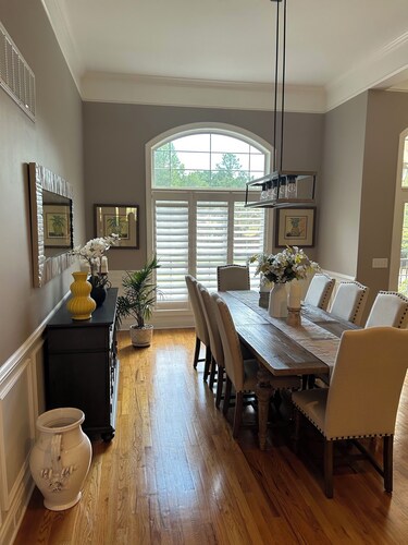 Master’s Rental - Golf course view in Woodside’s beautiful gated community!