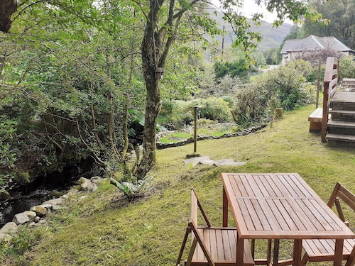 Druimbhan, 1 Railway Cottage,