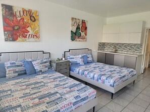 1 habitación, tabla de planchar con plancha, wifi gratis y ropa de cama