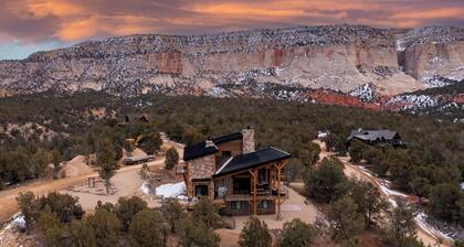 Panoramic Views & Hot Tub near Zion/Bryce