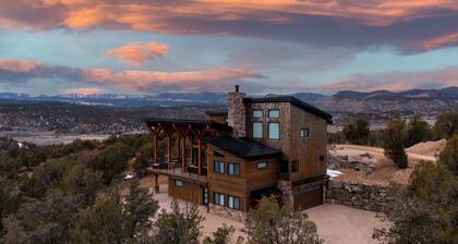Panoramic Views & Hot Tub near Zion/Bryce