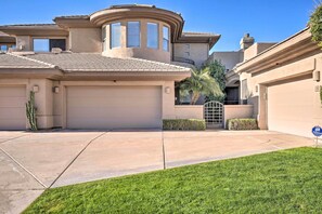 Exterior - Shop & Golf: Scottsdale Family Home w/ Pool Access (Scottsdale)