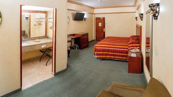 Habitación individual estándar, 1 cama de matrimonio grande (Queen) | Caja fuerte, escritorio, espacio para trabajar con un portátil