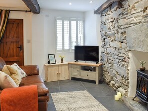 TV - Ugly Duckling Cottage (Broughton-in-Furness)