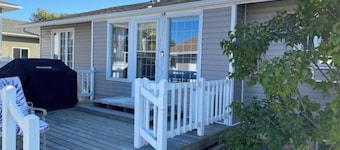 Fully furnished 5 bedroom house!
