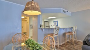 Dining - WAVES OF FUN! Beach 2BR Condo Southern Exposure SandDollar 404 SPECIAL! (Daytona Beach Shores)