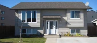 Executive furnished split level house