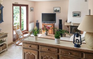 Een dvd-speler en een stereo