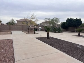 Property grounds - 2023 Super Bowl - Complete Home Rental- 5miles from Stadium (El Mirage)