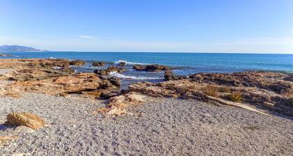 Beach front apartment in Torre la Sal