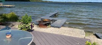 Great Rustic 4 Beds Beach Front Cabin