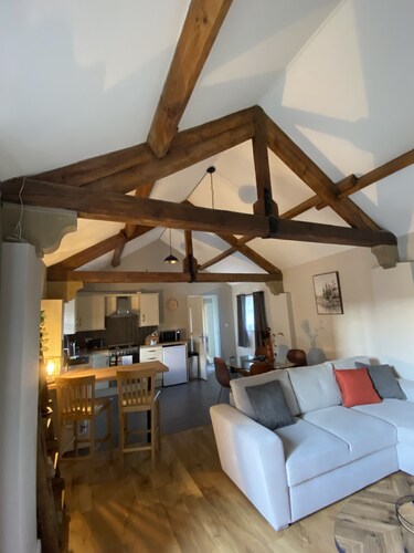 Luxurious, comfortable converted barn in North Yorkshire near York and Malton