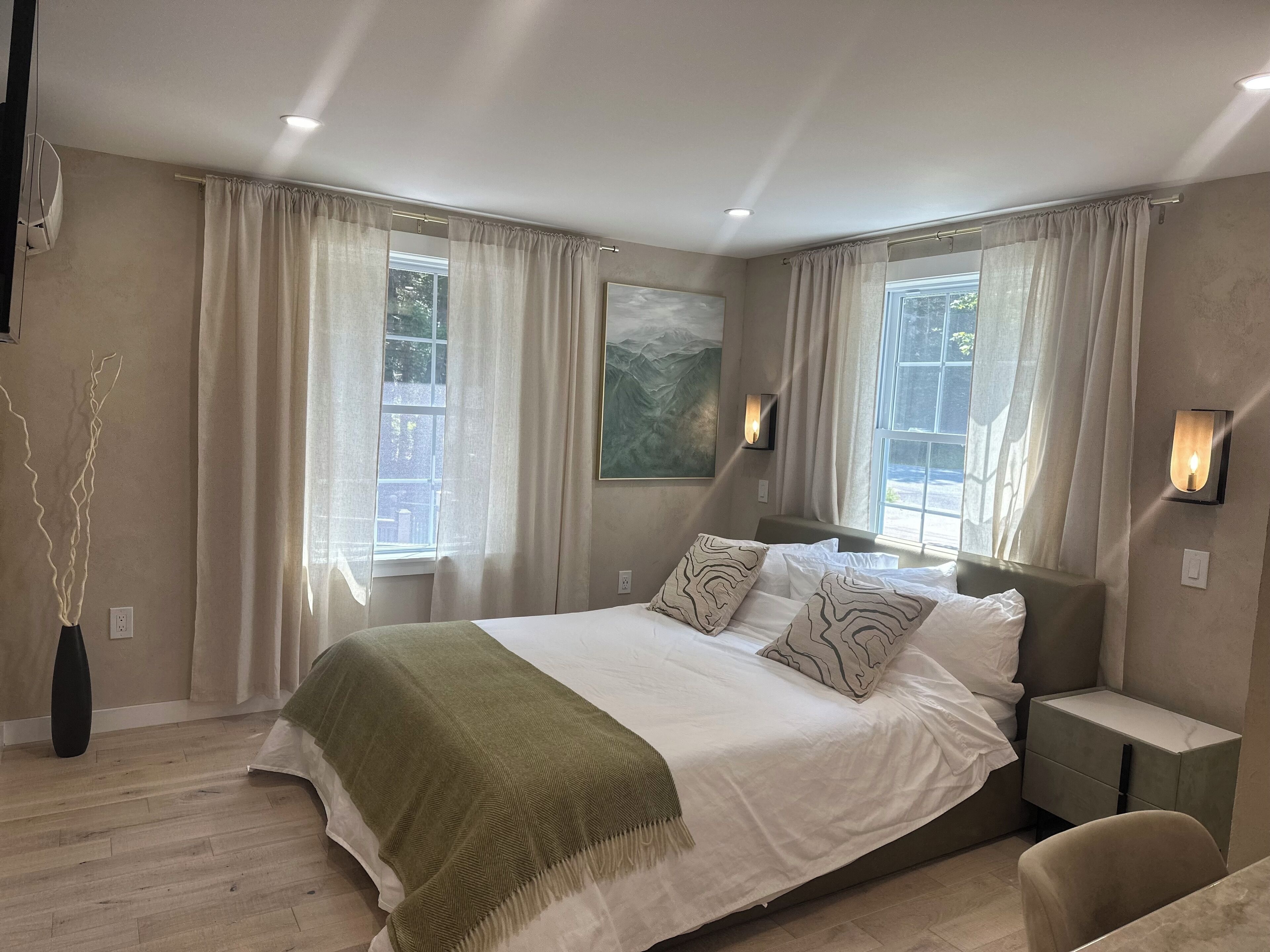 3 soveværelser, skrivebord, strygejern/strygebræt, weekendseng