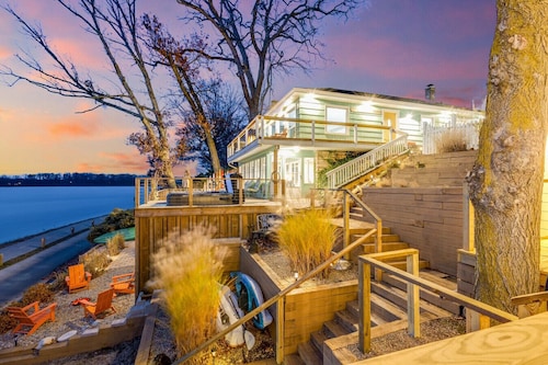 3 Bed 3 Ba Screenporch/Sunset Lake Views