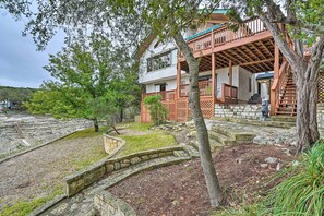 Exterior - Lakehills Vacation Rental on Medina Lake (Lakehills)