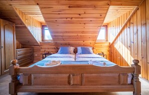 4 chambres, coffres-forts dans les chambres, fer et planche à repasser