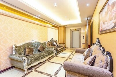 務川索菲亞大酒店