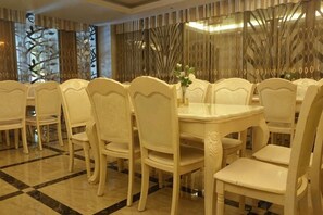 Unclassified image, 4 of 36, button - Sofie Grand Hotel (Wuchuan)