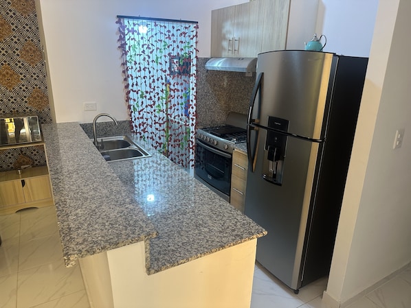 Fridge, microwave, oven, stovetop - Cozy Stylish Apartment, perfect location! (La Romana)