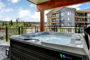 Bain à remous extérieur