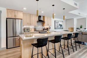 Fridge, microwave, oven, stovetop - Luxury Condo 2208 I Private Hot Tub I AC I Great Views I Best Price I Discounted Attractions (Winter Park)