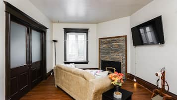 Smart TV, fireplace, printers