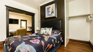 1 chambre, coffres-forts dans les chambres, bureau