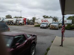 Exterior - Crawford Motel  (Springfield)