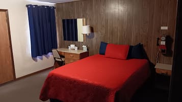 Single Bed Room | Individually decorated, desk, blackout drapes, iron/ironing board