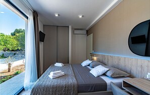 3 Schlafzimmer, Reisekinderbett, kostenloses WLAN, Bettwäsche