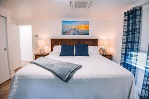 2 Schlafzimmer, Schreibtisch, Bügeleisen/Bügelbrett, kostenloses WLAN