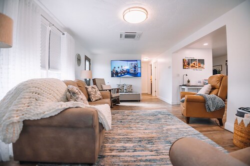 Grandma’s Place - Steps from Downtown Sugarcreek