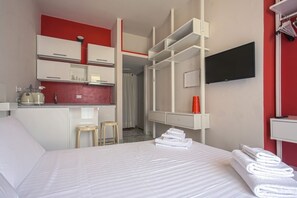 1 bedroom, iron/ironing board, WiFi, bed sheets