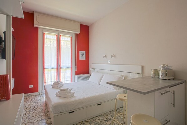 1 bedroom, iron/ironing board, WiFi, bed sheets
