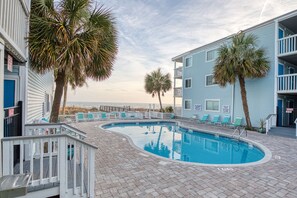 Pool - First Floor Ocean View 2 BD - Outdoor Pool (North Myrtle Beach)