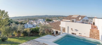 Lovely home in La Puebla De Los Infan