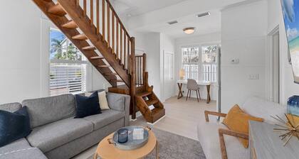 Downtown Historic Punta Gorda Loft w Incredible Outdoor Space