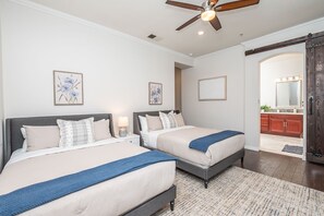 6 bedrooms, iron/ironing board, travel cot, WiFi
