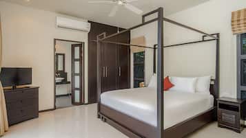 2 slaapkamers, een kluis op de kamer, een strijkplank/strijkijzer, wifi