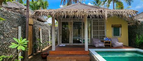 Superior-Villa, 1 Schlafzimmer, Terrasse, Poolblick | Blick auf den Garten