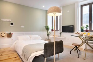 1 camera, ferro/asse da stiro, Wi-Fi, lenzuola