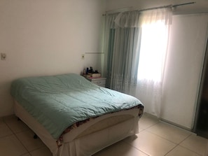 3 chambres, Wi-Fi, literie fournie, accessible en fauteuil roulant